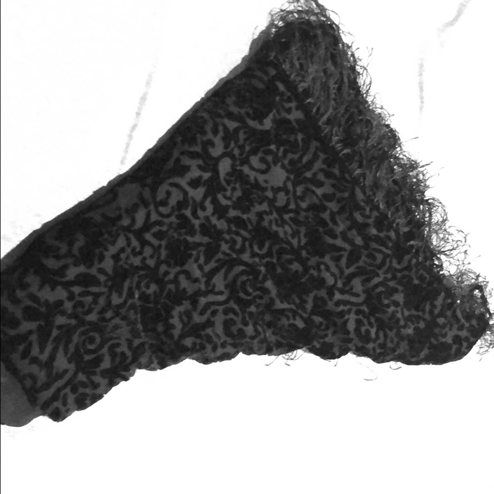 BLACK VELVET PATTERNED SHAW